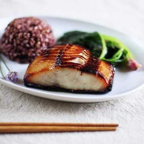 Cod Miso, Nobu Recipe, Sable Fish, Miso Marinade, Cod Fillets, Easy Vegetable Recipes, Cod Recipe, Miso Paste, Black Cod