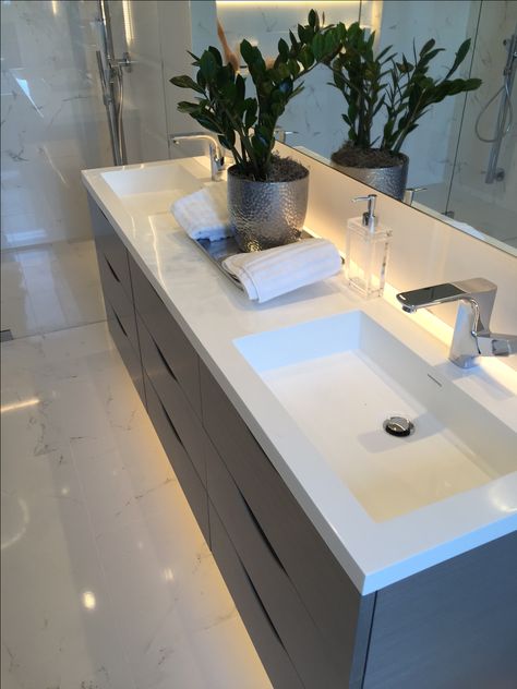 Big Sinks For Bathroom, Dual Sink Bathroom Ideas Modern, Large Bathroom Sink Ideas, Built In Sink, Dual Sinks Bathroom Master Bath, Large Vanity With One Sink, Integrated Bathroom Sink, Modern Bathroom Design Double Sink, Big Sink Bathroom