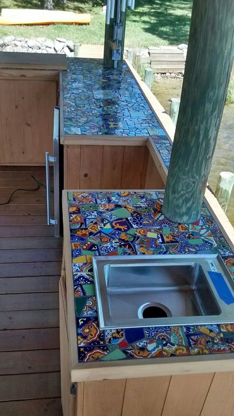 Kitchen Design Layout, Outdoor Kitchen Plans, Farmhouse Outdoor, Mosaic Garden Art, Outdoor Kitchen Design Layout, Kitchen Patio, Mosaic Backsplash, Tile Mosaic, Tiny Bow