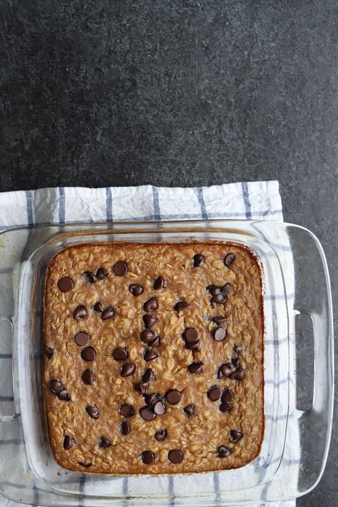 Baked Peanut Butter Banana Oatmeal bars | Liz Rotz Oatmeal Banana Bars, Peanut Butter Banana Oatmeal Bars, Grab N Go Breakfast, Baked Banana Oatmeal, Banana Oat Bars, Making Muffins, Baked Oatmeal Bars, Banana Oatmeal Bars, Peanut Butter Banana Oatmeal