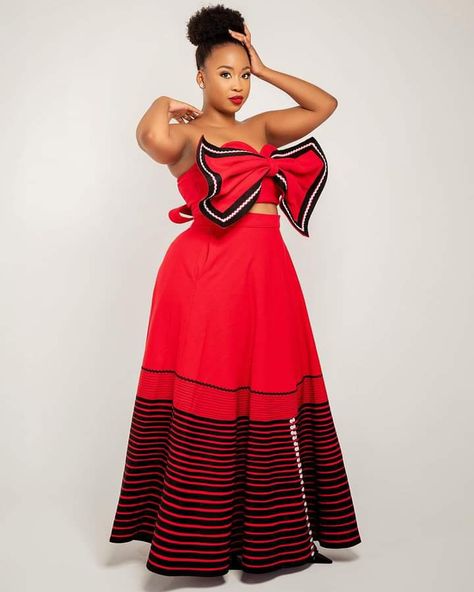 Xhosa Skirts For Ladies, Red Xhosa Traditional Dress, Setswana Wedding, Xhosa Attire For Ladies, Seshweshwe Dresses, Xhosa Traditional Dresses, Designed Outfits, Xhosa Traditional Attire, Xhosa Attire