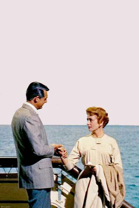 ♥♥Tú y yo♥♥ Ship Captain, Travel Questions, Deborah Kerr, An Affair To Remember, Movies By Genre, Chick Flicks, Cary Grant, Movie Buff, Moving Pictures