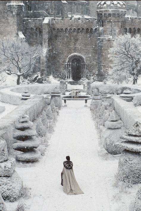 Winter Szenen, Winter's Tale, Winter Magic, Winter Beauty, A Castle, Snow Scenes, Winter Wonder, Winter Aesthetic, Winter Is Coming