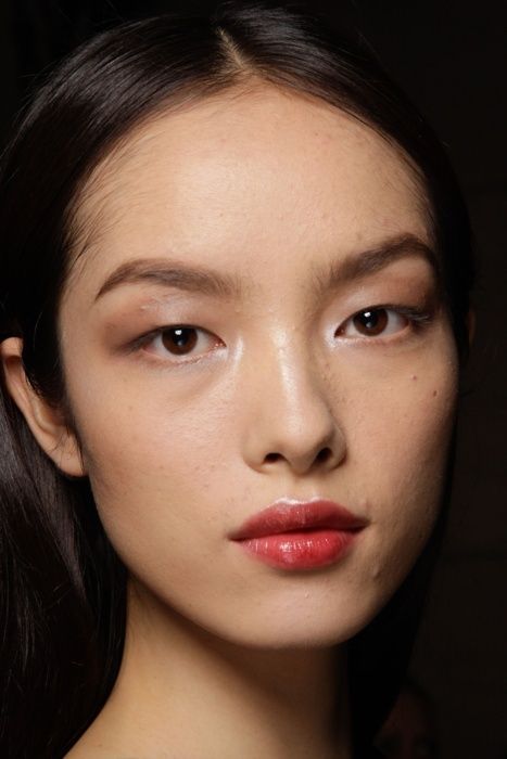 Fei Fei Sun, Fresh Makeup, Asian Eyes, Asian Eye Makeup, Coastal Town, Model Face, Asian Makeup, Red Lipstick, Lip Stain