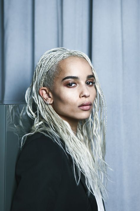 Zoë Kravitz Really Loves Her New Short Hair, Doesn’t Need a Trainer   | W Magazine Zoe Kravitz Blonde, Zoe Kravitz Braids, Zoe Isabella Kravitz, Braids With Shaved Sides, Blonde Dreads, Cool Attitude, Zoë Kravitz, Lisa Bonet, Ysl Beauty