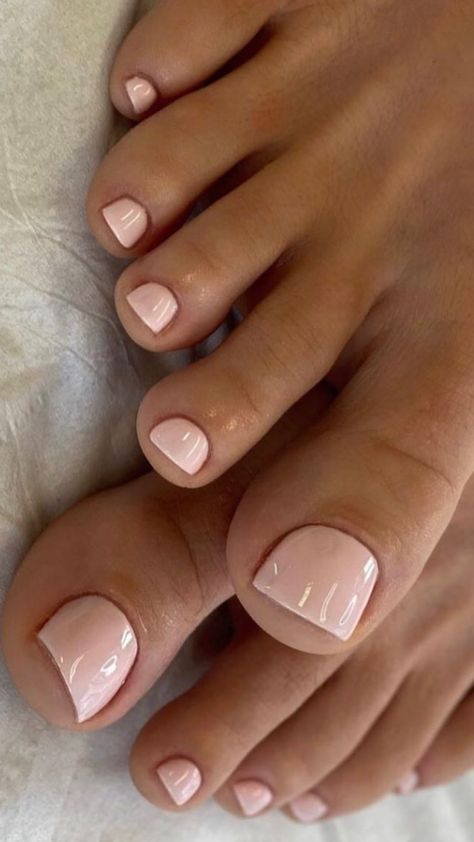 Created by Charlotte Emily Beauty ☁️ #navypro #navyprofessional#goldtools #beautytools #beauty #beautypro#beautyprofessional #beautytherapist #beautytherapy#bubbles #clean #lashtech #nailtech #browtech #manicure #pedicure #aesthetic #pedicure #feet #pedicurenails #pedicureinspo #nails #French #winterpedicure #feet #toes Pedicure Colors, Gel Toe Nails, Toe Nail Color, Pretty Toe Nails, Cute Toe Nails, Summer Toe Nails, Toe Nail Designs, Neutral Nails, Toe Nail Art