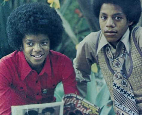 mj and marlon Marlon Jackson, The Jackson Family, Morrison Hotel, John Lennon And Yoko, Photos Of Michael Jackson, Joseph Jackson, The Muppet Show, Jackson 5, Jackson Family