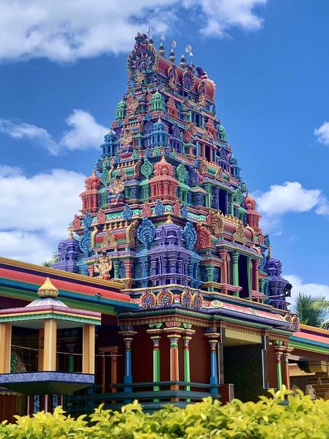 Sri Siva Subramaniya Hindu Temple, Nadi, Fiji Nadi Fiji, Chicago Water Tower, Hindu Mandir, Temple Painting, Hohenzollern Castle, Temple India, Timber Staircase, Indian Temple Architecture, Milan Cathedral