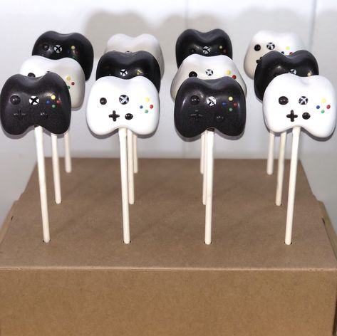 Gaming Cake Pops, Video Game Cake Pops, Xbox Theme Cake, Ps4 Cake, Controller Cake, Halo Birthday, Xbox Cake, Cake Pops Recipe, Crazy Characters