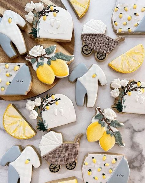 Main Squeeze Gender Reveal, Lemon Squeeze Baby Shower Theme, Lemon Blue Baby Shower Theme, Mommy’s Main Squeeze, Our Main Squeeze Baby Shower Theme, Italy Theme Baby Shower Ideas, Summer Baby Shower Cookies, Little Lemon Baby Shower Theme, Lemons Baby Shower Ideas