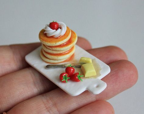 Miniature Breakfast, Mini Verse, Mini Breakfast, Miniture Food, Food Project, Tiny Stuff, Mini Clay, Miniature Foods, Barbie Food