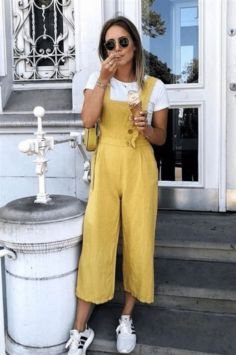 Vintage Summer Outfits, Yellow Jumpsuit, Outfit Primavera, Europe Outfits, Italy Outfits, Jumpsuit Outfit, Vintage Summer, Mode Inspiration, Outfit Casual