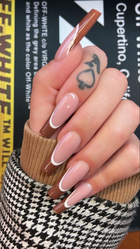 Beige French Tip Nails Square, Brown Design Nails Acrylic, Light Brown Tip Nails, Brown Matte French Tip Nails, Brown Frenchies Nail, Nail Autumn Ideas, Pink And Brown French Tip Nails, Coffee French Tip Nails, Brown French Tip Nails With Design