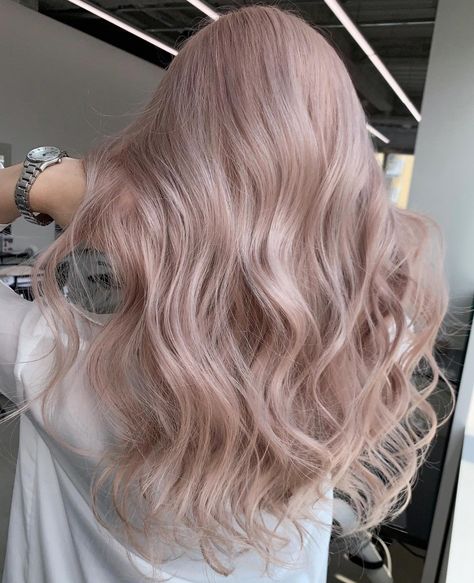 Cool Pink Hair Color, Ash Pink Hair Color, Pink Toned Blonde Hair, Blush Blonde Hair, Ash Pink Hair, Cool Pink Hair, Pink Ash Hair, Pearl Highlights, Styling Skirts