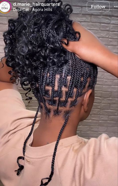 Short Knotless Twist Braids, Simple Braids Ideas, Short Curly Box Braids For Black Women, Box Braid Bob With Curly Ends, Short Knotless With Curls At The End, Short Bob Braids With Curls, Shorts Braids With Curls, Short Curly End Braids, Short Small Box Braids With Curly Ends