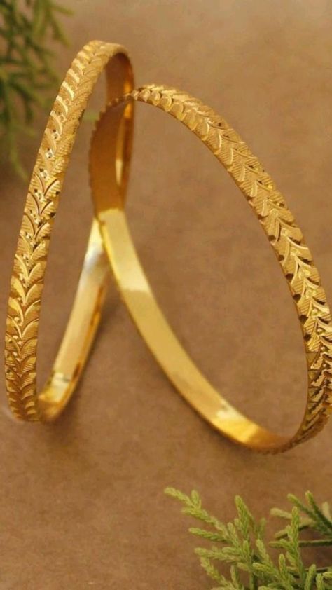 Single Bangle Designs Gold, Bangle Designs Gold, Single Bangle, Easy Rangoli Designs Videos, 22k Gold Necklace, Bangle Design, Gold Bangles For Women, Bangles Design, Gold Rings Fashion