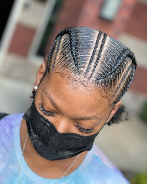 Simple Weaving For Natural Hair, Freehand Hairstyles For Natural Hair, Freehand Hairstyles 2024, Secondary School Hairstyles, Simple Weaving Hairstyles, Fishbone Braids For Black Women, Freehand Hairstyle For Black Women, Freehand Hairstyle, Free Hand Plaiting Natural Hair