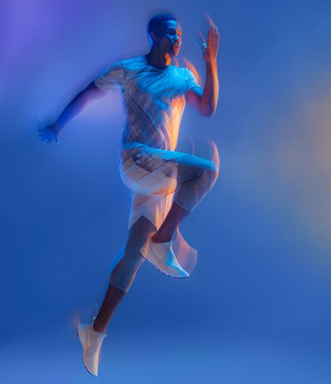 Movement in Blue on Behance Nike Advertising, Nike Photoshoot, Tim Tadder, Movement Photography, Gym Photoshoot, Shutter Speed Photography, Running Photography, Shutter Photography, Sport Portraits