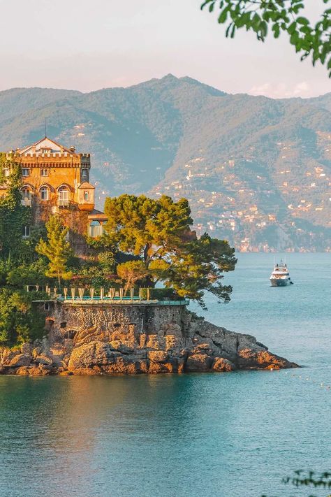 9 Very Best Things To Do In Portofino, Italy Boating In Italy, Portofino Italy Aesthetic, Italy Portofino, Tmnt Oc, Ligurian Coast, Portofino Italy, Pretty Views, Italian City, Best Of Italy