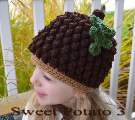 Acorn / Pine Cone Crochet Hat Pattern by Sweet Potato 3. I love all the texture, it's perfect for fall! Crochet Squirrel, Acorn Hat, Crochet Holiday, Hat Crochet Pattern, Bonnet Crochet, Celebration Day, Festival Hat, Crochet Leaves, Childrens Hats