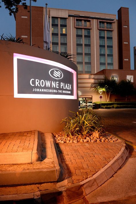 Book Crowne Plaza Johannesburg - The Rosebank, Johannesburg on TripAdvisor: See 508 traveler reviews, 301 candid photos, and great deals for Crowne Plaza Johannesburg - The Rosebank, ranked #12 of 72 hotels in Johannesburg and rated 4 of 5 at TripAdvisor. Rosebank Johannesburg, Crowne Plaza Hotel, Johannesburg South Africa, Johannesburg South, Plaza Hotel, Star Hotel, Africa Travel, Johannesburg, Hotel Reviews