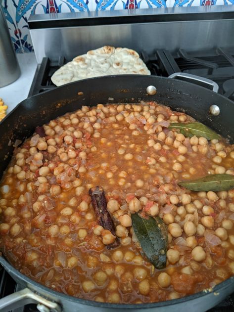 Afghan Chickpea Curry Afghani Chickpeas, Afghan Chickpeas Recipe, Afghan Chickpeas, Vegan Afghan Recipes, Afghan Recipes, Afghani Food, Afghanistan Food, Afghan Food, Afghan Food Recipes