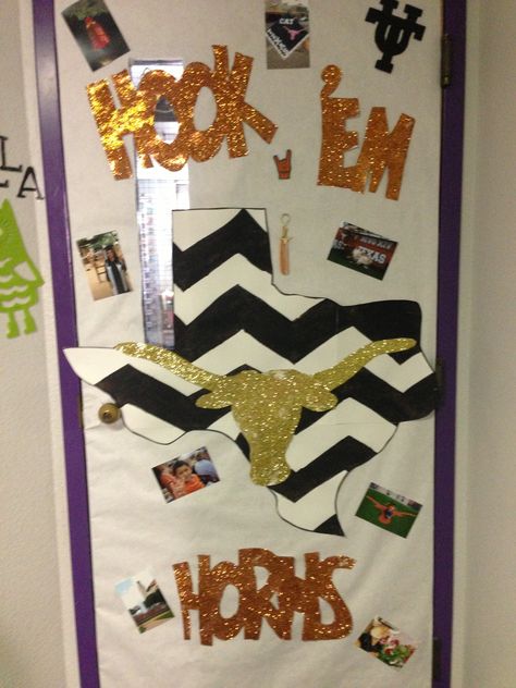 Hook Em Horns! College week door Avid Strategies, College Theme, Door Decorations College, College Image, College Bulletin Boards, College Ready, College Classroom, Class Door, School Door Decorations