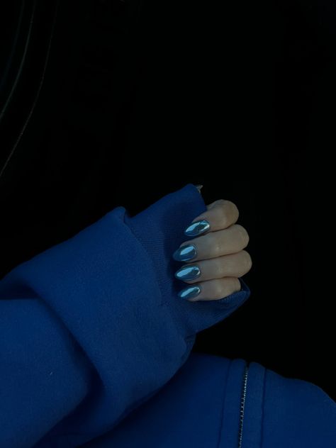 Dark Blue Shiny Nails, Blue Crome Nails Acrylic, Shiny Blue Nails, Blue Chrome Acrylic Nails, Navy Blue Chrome Nails, Navy Chrome Nails, Royal Blue Chrome Nails, Mermaidcore Nails, Teal Chrome Nails