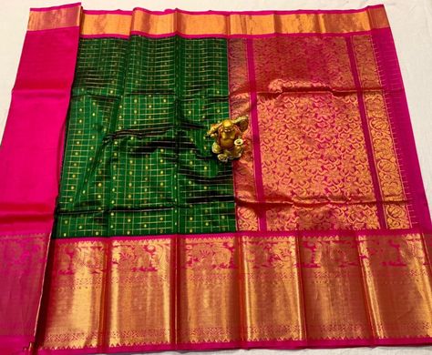 Saree Types, Bottle Green Saree, Saree Colors, Green Sarees, Engagement Saree, Lehenga Saree Design, Bandhani Dress, Big Rangoli