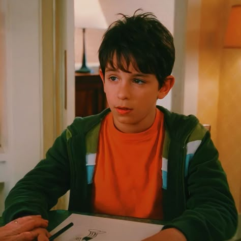 Greg Heffley Pfp, Greg Diary Of A Wimpy Kid, Greg Heffley Icon, Wimpy Kid Movie, Zachary Gordon, Kids Cast, Crush Cake, Greg Heffley, Henry Danger Nickelodeon