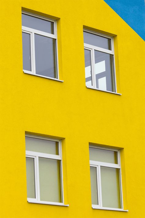 Bright Yellow House Exterior, Yellow And Grey House Exterior, Yellow Exterior House, Yellow Exterior House Colors, Exterior House Paint Colors, Light Yellow Paint, Yellow House Exterior, Houses Beautiful, Outside House Colors