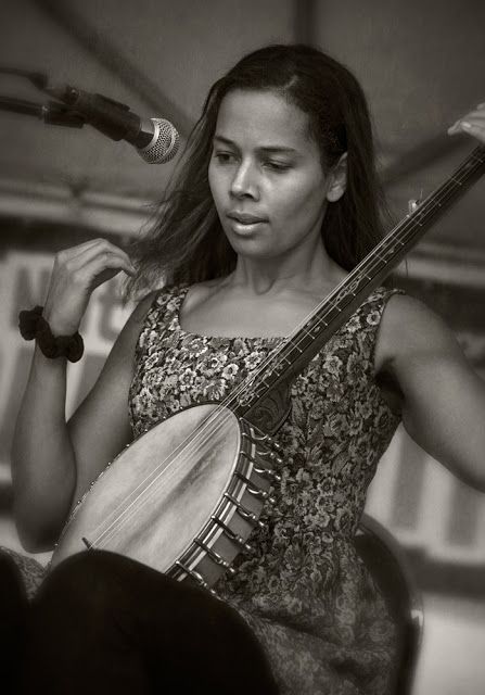 nc music studios | Dan Routh Photography: Rhiannon Giddens #2 Rhiannon Giddens, Music Studios, Greensboro North Carolina, Folk Festival, Black Power, Black Culture, All Music, My Vibe, Singer Songwriter