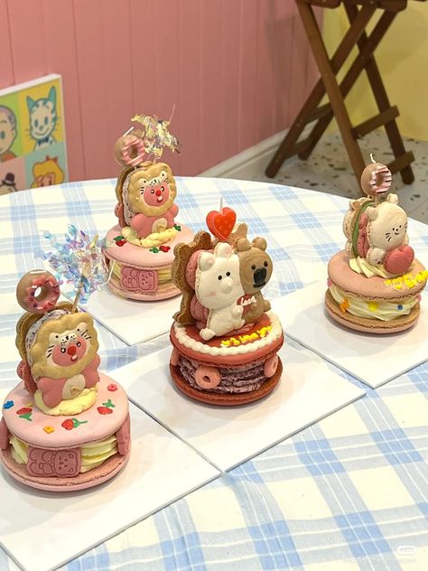 Cute Desserts Aesthetic, Macaron Cakes, Macaron Cake, 귀여운 음식 그림, Bakery Packaging, Mangalore, Asian Desserts, Pretty Birthday Cakes, Cute Birthday Cakes