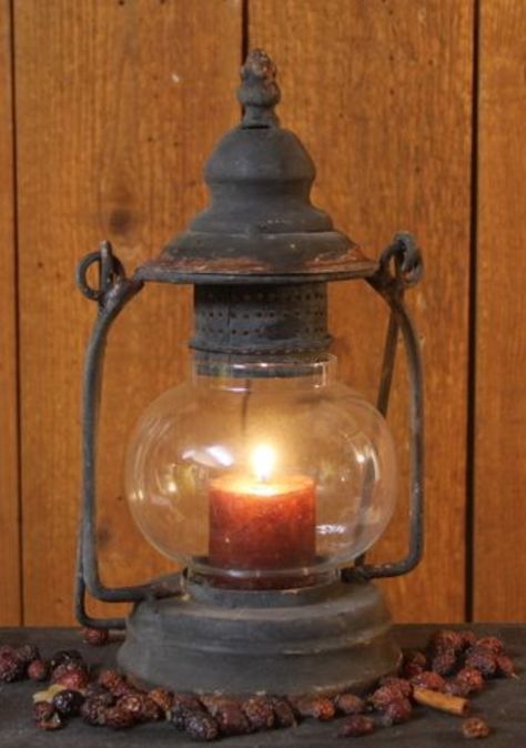 Lantern Camp Lantern, Primitive Lamps, Driftwood Chandelier, Primitive Lighting, Lamp Rustic, Old Lanterns, Lamp Candle, Antique Lanterns, Rustic Autumn