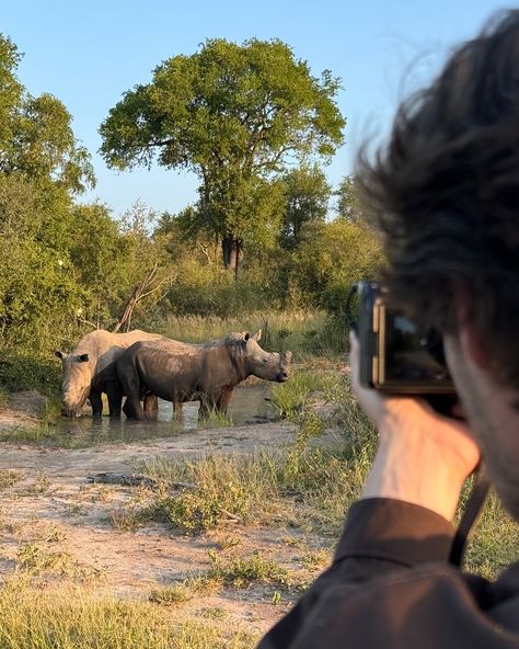 Discovering the beauty of South Africa. One of our most memorable trips. From observing wildlife to enjoying sunset cocktails in the bush, every moment of this experience was special. #southafrica #oldmoneyaesthetic #oldmoneylifestyle #luxurytravel #safari #safarichic South Africa Aesthetic, Safari Aesthetic, Africa Aesthetic, Trip To Africa, Western Girls, South Africa Fashion, Africa Trip, Safari Chic, Visual Board