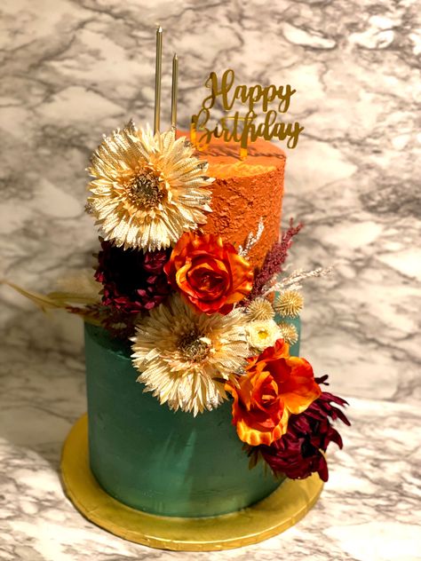 Fall Birthday Themes For Women, Fall Birthday Cake For Women, Dark Cakes, Fall Birthday Cake, Fall Theme Cakes, Fall Birthday Decorations, 2 Tier Birthday Cake, Fall Themed Wedding Cakes, Fall Birthday Cakes