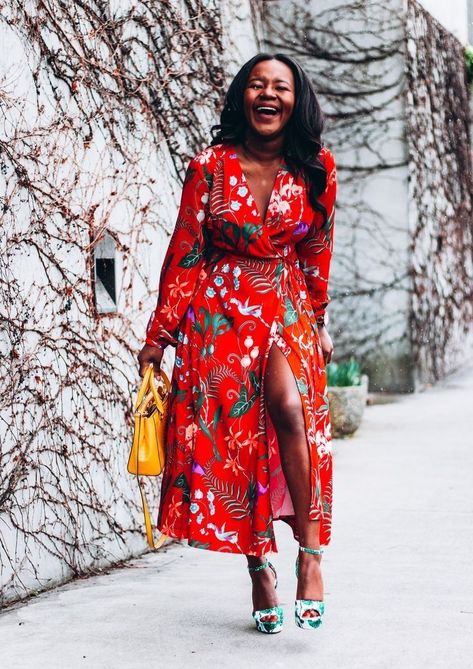 Street Fashion New York, Black Hair Styles, Hair Twists, Heels Summer, Red Wedding Dresses, Fashion Chanel, Floral Heels, Sunglasses Women Fashion, Floral Wrap Dress