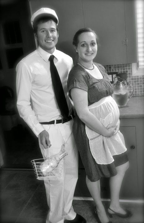 I love Halloween! Here is our list of 15 awesomely funny maternity Halloween Costumes that we found online and on Pinterest. You can chec... Milkman Costume, Pregnant Housewife, The Milkman, Pregnant Halloween Costumes, Halloween Costume Idea, Pregnant Halloween, Costume Contest, Funny Halloween Costumes, Cool Halloween Costumes