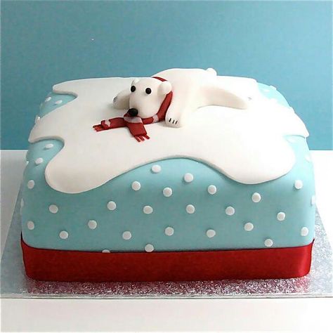 #Christmas #Cakes Square Christmas Cake, Winter Torte, Xmas Cakes, Fab Cakes, Baking Stuff, Christmas Cake Designs, Christmas Cupcake, Polar Bear Christmas, Bear Cake