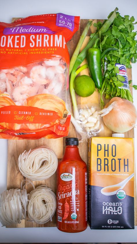 Easy Shrimp Pho – Kat's Kitchen Shrimp Pho Recipe, Homemade Pho Recipe, Pho Recipe Easy, Spicy Pho, Shrimp Pho, Homemade Pho, Pho Soup Recipe, How To Make Pho, Pho Broth