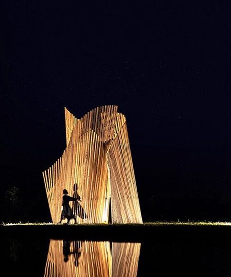 ‘between waves’ is a wooden installation that brings a vibrant spatial experience to taiwanese nature Wooden Installation Art, Wooden Installation, Installation Architecture, Spatial Experience, Layered Architecture, Conceptual Model Architecture, Cedar Lumber, Pavilion Architecture, Bamboo Architecture