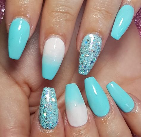 Aqua blue and white ombre with glitter on acrylic sculpted nails Ongles Baby Blue, Nails Turquoise, Turquoise Nail Designs, Nail Art Bleu, Nails Light Blue, Nails Design Short, Wine Red Nails Acrylic, Red Nails Acrylic Square, Nails Acrylic Square Long