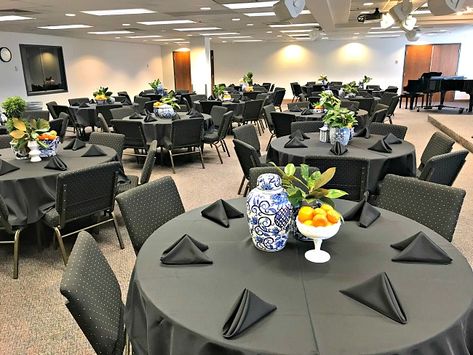 BLUE AND WHITE BANQUET TABLE CENTERPIECES Banquet Table Set Up, Banquet Centerpiece Ideas, Banquet Table Centerpieces, Conference Decor, Greenery Wedding Theme, Banquet Table Decorations, Decorating Tables, Tablescapes Spring, Banquet Centerpieces