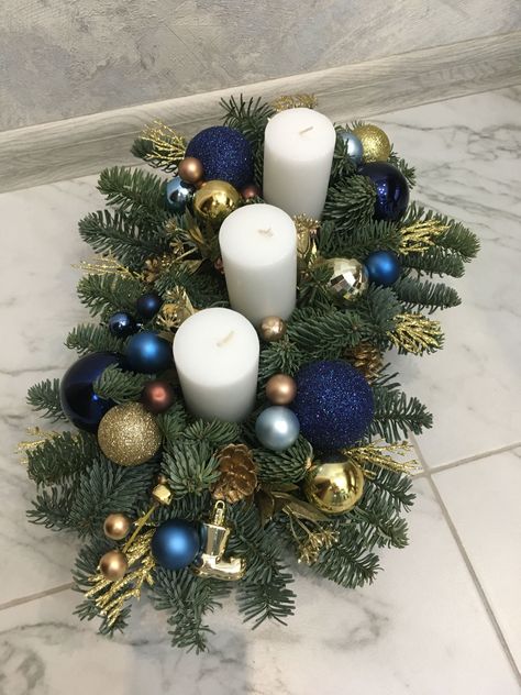 Navy And Gold Christmas Centerpieces, Navy Blue Christmas Centerpieces, Blue And Gold Christmas Centerpieces, Navy Blue And Silver Christmas Decor, Christmas Decorations Blue And Silver, Christmas Blue Decor Ideas, Christmas Decor Ideas Blue And Gold, Blue Silver Gold Christmas Tree, Blue Gold And Silver Christmas Tree