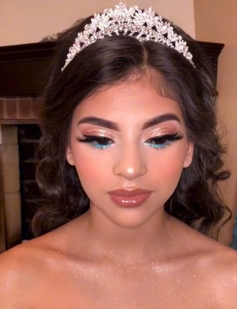 Make Up For Quinceanera Blue, Full Face Makeup Quinceanera, Makeup For Damas Quince, Sweet 15 Makeup Looks, Light Blue Xv Makeup, Cinderella Theme Quinceanera Makeup, Makeup Ideas For Quinceanera Natural, Makeup For Quinceanera Blue, Quince Make Up Natural