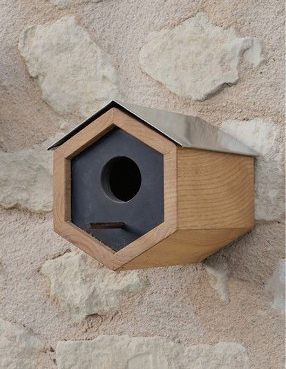 Contemporary Bird Feeders, Modern Birdhouses, Pet Bird Cage, Homemade Bird Houses, Bird Houses Ideas, Hobby Farming, Bird Table, Bird Houses Ideas Diy, Bird House Feeder