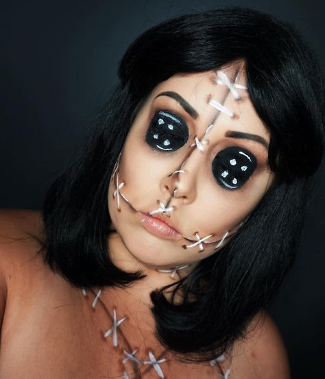 VooDoo Doll Halloween costume VooDoo Doll Makeup Makeup Looks Scary, Halloween Makeup Looks Scary, Voodoo Doll Halloween Costume, Halloween Makeup Videos, Voodoo Doll Makeup, Creepy Doll Makeup, Voodoo Doll Costume, Voodoo Halloween, Scary Doll