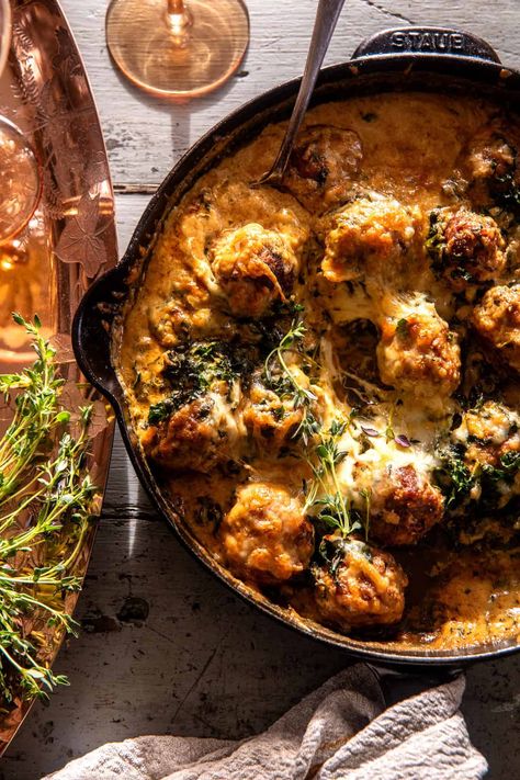 Pesto Zuppa Toscana Meatballs. Clean Winter Recipes, Party Meatballs Recipe, Half Baked Harvest Recipes, Italian Chicken Sausage, Winter Meals, Fun Baking, Harvest Recipes, Coconut Curry Chicken, Broccoli Cheddar Soup