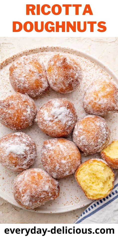 Italian Ricotta Donuts Recipe, Fried Ricotta Balls, Ricotta Donuts Recipe, Ricotta Doughnuts Recipe, Ricotta Balls Recipe, Bomboloni Recipe, Ricotta Cheese Desserts, Ricotta Balls, Ricotta Fritters