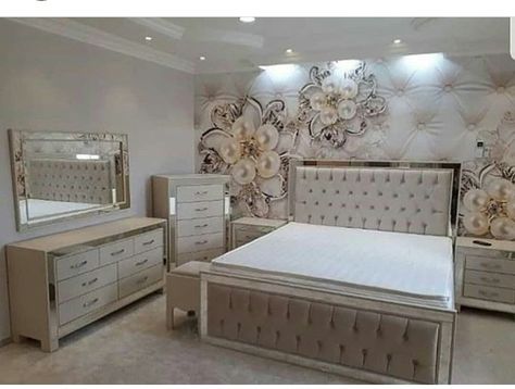 Bed Designs Pakistani, Bed Design In Mica, Latest Bed Designs Modern 2022, Furniture Design Beds Pakistani, Bridal Bedroom Furniture Design Pakistan, Home Bedroom Design, Silver Bedroom, Modern Apartment Living Room, Beautiful Bedroom Decor